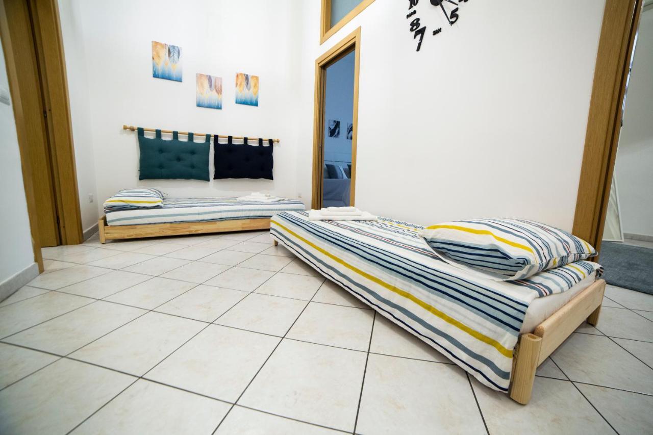 Bnb Al Centro E Meglio, Napoli Apartment Bagian luar foto