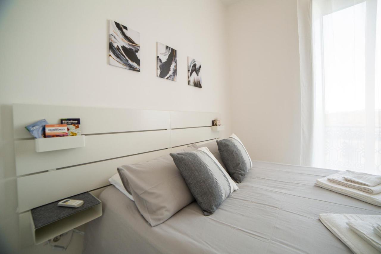 Bnb Al Centro E Meglio, Napoli Apartment Bagian luar foto